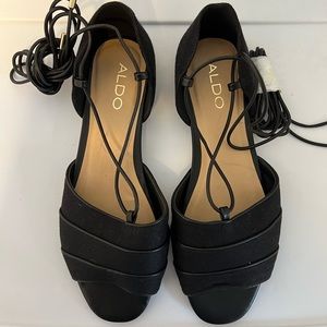 Aldo Black Lace Up Flat Sandals size 8 US 38.5 Eur